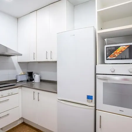 Sants Estacio - Modern And Comfy 4bd For 8 Guests