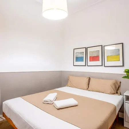 Sants Estacio - Modern And Comfy 4bd For 8 Guests Apartment *