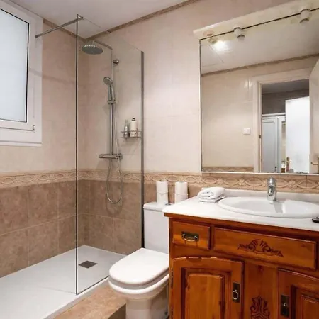 Sants Estacio - Modern&comfy 4bd For 8 Guests Apartamento
